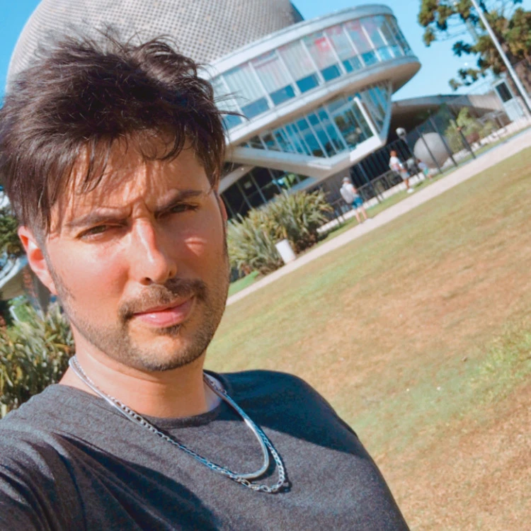 Designer's profile image