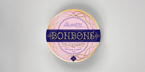 Card displaying Royale typeface in various styles